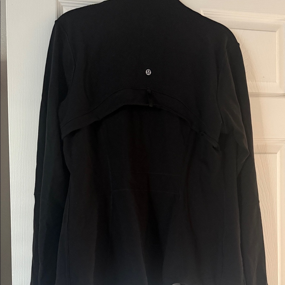 Lululemon Athletica Define Jacket - Picture 2 of 8